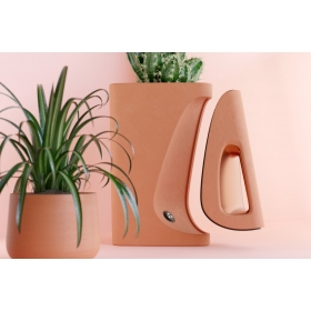 MESA：真空吸尘器和花盆的完美组合，节省有效空间且创意十足！