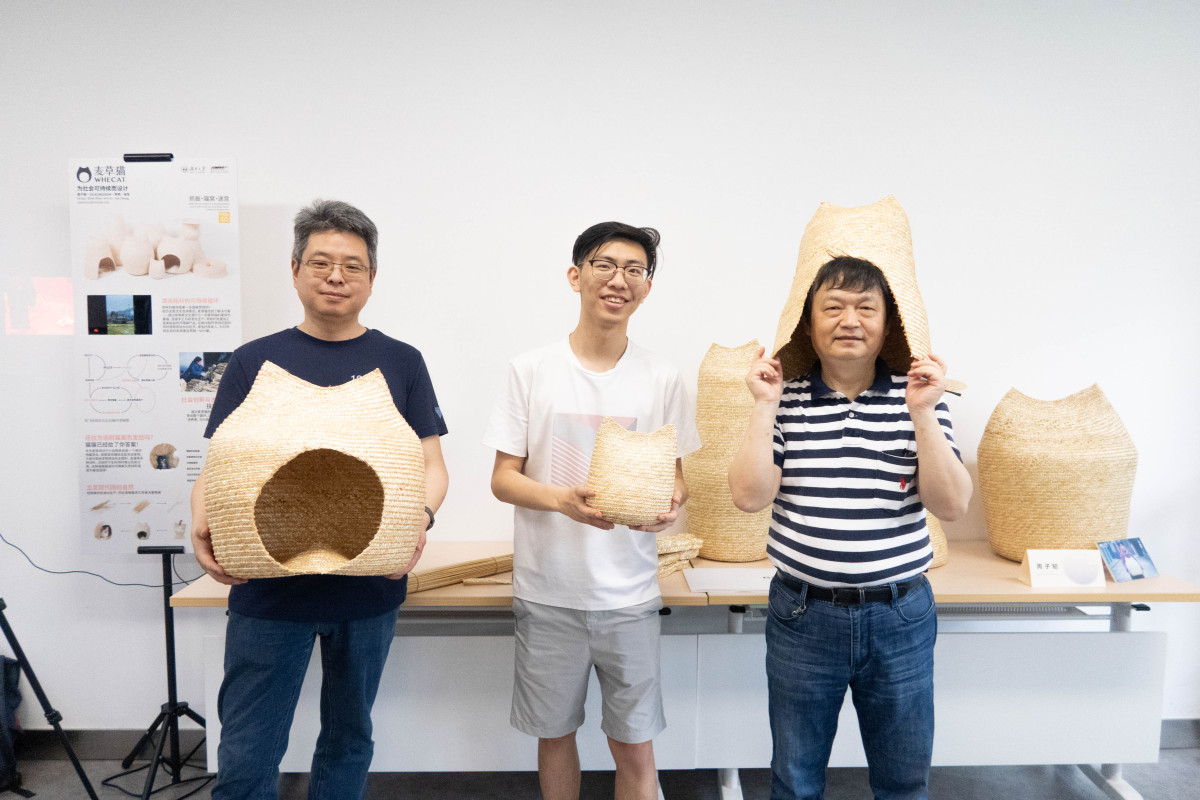 emizCrRaBGcfmShTmYhr.jpg emizCrRaBGcfmShTmYhr.jpg